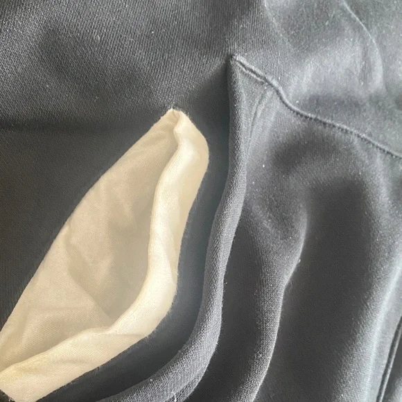 SOLD SOLD SOLD Puma Black Zip-Up Hoodie M - Picture 8 of 15